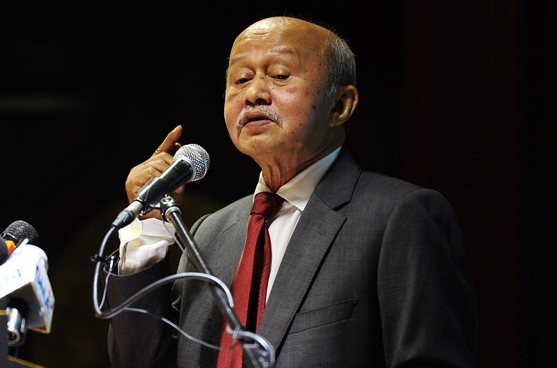 The late Tengku Datuk Abdul Ghafar Mohamed who became the facilitator in 2010 played an important role in the negotiation with the signing of Comprehensive Agreement of Bangsamoro (CAB) in 2014. u00e2u20acu201d Bernama pic