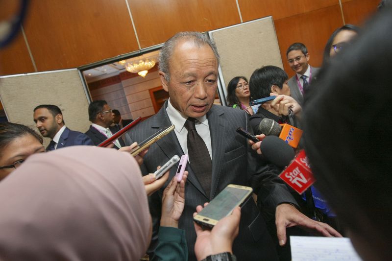 Chief Justice Federal Court of Malaysia Tun Arifin Zakaria speaks to reporters at the International Malaysia Law Conference 2016 in Kuala Lumpur, September 21, 2016. u00e2u20acu2022 Picture by Yusof Mat Isa