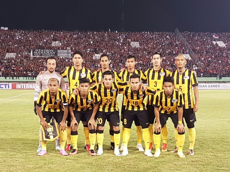 Pasukan negara Harimau Malaysia tewas 0-3 kepada Indonesia seawal minit ke-21 dalam perlawanan persahabatan di Solo, Sulawesi. u00e2u20acu2022 Foto ihsan Twitter/Harimau Malaysia