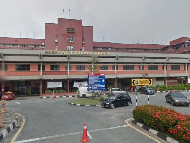 Saziila Anuar dirujuk ke Hospital Sultanah Aminah (foto) di Johor Baru selama 10 hari selepas koma di hospital Segamat. u00e2u20acu201d Paparan skrin Google