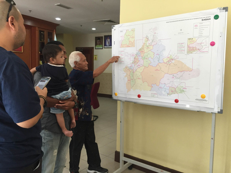 A map showing the newly-drawn boundaries of 73 Sabah state seats including 13 new constituencies is being displayed at the State Election Commission office at the federal government complex, Jalan UMS, Kota Kinabalu, September 15, 2016. u00e2u20acu201d Picture by Jul
