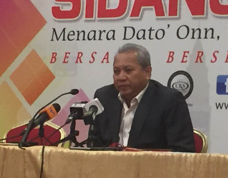 Umno information chief Tan Sri Annuar Musa holding a press conference at party headquarters in PWTC, Kuala Lumpur, September 22, 2016. u00e2u20acu201d Picture by Kamles Kumar