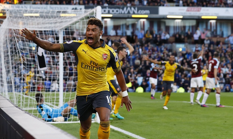 Arsenalu00e2u20acu2122s Alex Oxlade-Chamberlain celebrates after Laurent Koscielny scores their first goal against Burnley at Turf Moor October 2, 2016. u00e2u20acu201d Reuters pic