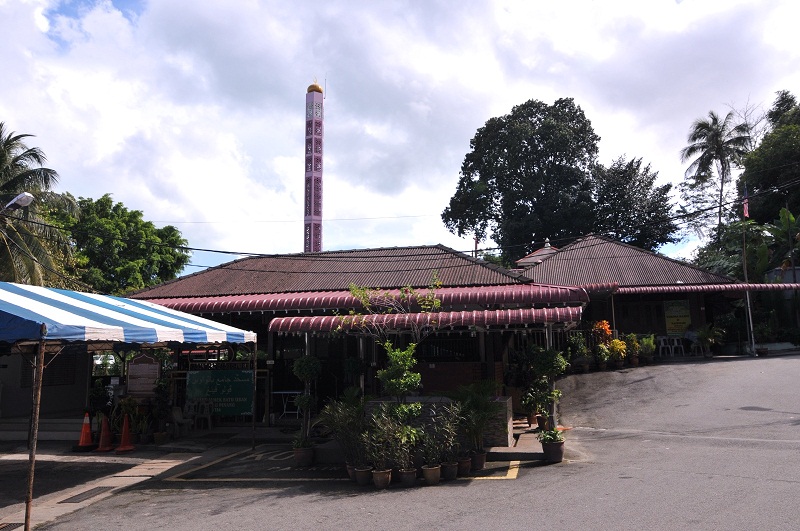 Penang has to gazette the Batu Uban mosque as a state heritage site first before the federal government can gazette it as a national heritage site, said tourism and culture minister Datuk Seri Nazri Aziz.