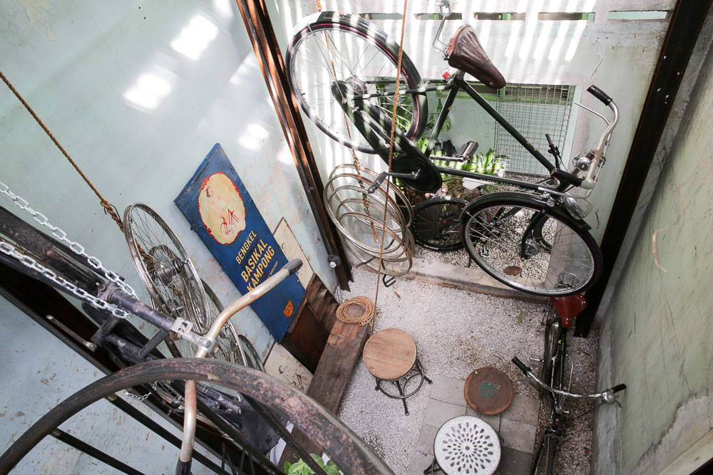 A small portion of Chocha’s ground floor serves as a bicycle workshop of sorts.