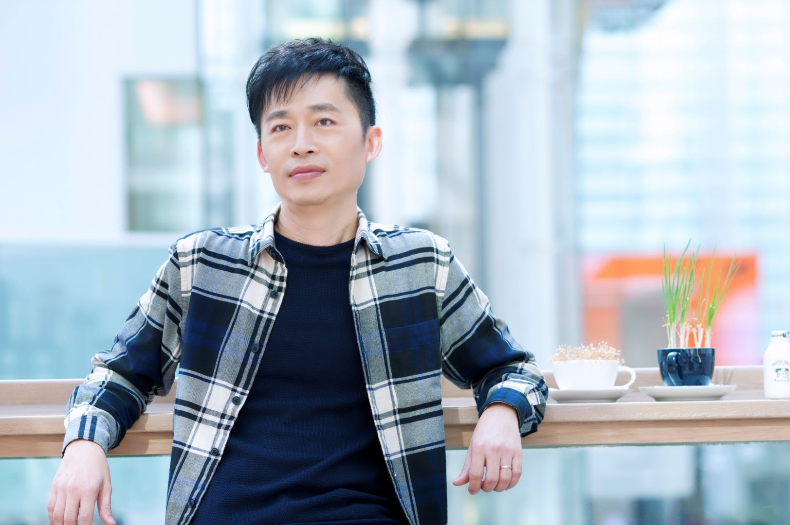 Liang Wern Fook's record contains 15 tracks and features more than a dozen Singaporean singers. u00e2u20acu201d Picture courtesy of Ocean Butterflies Music