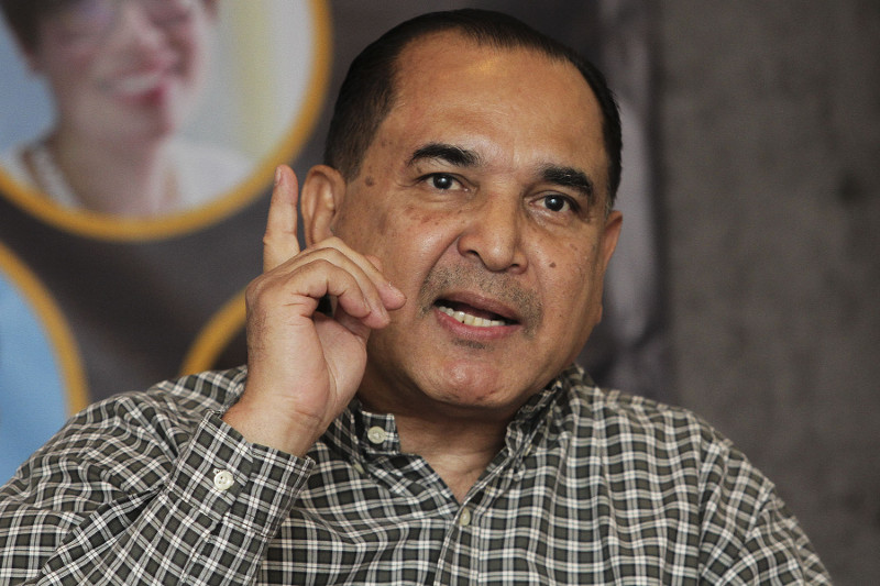 Transparency International Malaysia (TI-M) President, Datuk Akhbar Satar speaking at the Malaysia Freedom Summit in Petaling Jaya, October 8, 2016. u00e2u20acu201d Picture by Yusof Mat Isa