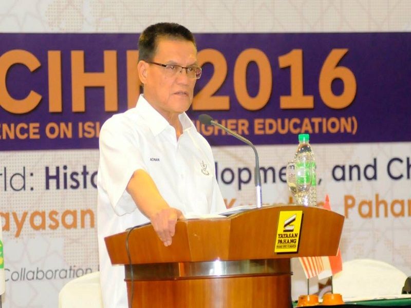 Semua Adun BN Pahang berasa amat selesa bekerja berpasukan di bawah kepimpinan Adnan serta kepimpinan Perdana Menteri Datuk Seri Najib Razak. u00e2u20acu201d Foto ihsan Facebook/Adnan Yaakob