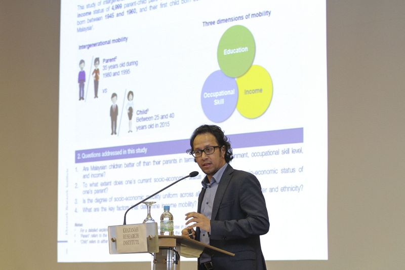 Director of Research, Dr Muhammed Khalid speaks at the launch of Khazanah Research Instituteu00e2u20acu2122s new publication u00e2u20acu02dcClimbing the Ladder: Socio-Economic in Malaysiau00e2u20acu2122 in Kuala Lumpur, October 28,2016. u00e2u20acu2022 Picture by Yusof Mat Isa