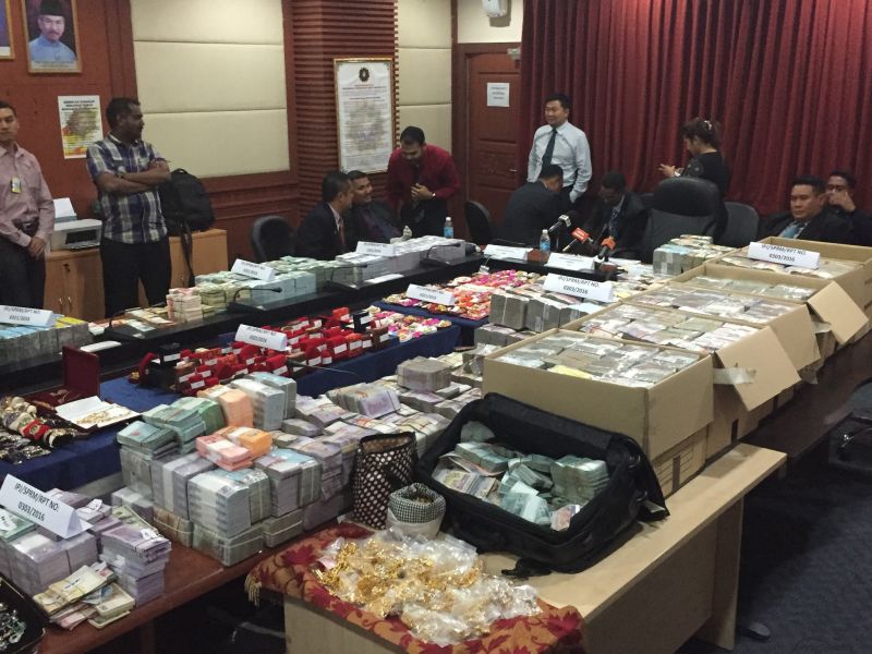 Dreaming of storing up massive unexplainable wealth through illegal means? NAFCC will go after you. ― Picture by Julia Chan