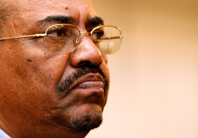 Sudanese President Omar Hassan al-Bashir addresses a news conference in Cape Town South Africa, November 7, 2007. Picture taken November 7, 2007. REUTERS/Mike Hutchings/File Photo. 