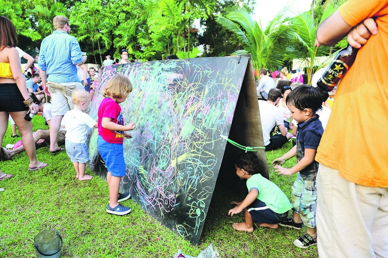 Even kids get to have fun at the Singapore River Festivalu00e2u20acu2122s Circular Spectacular. u00e2u20acu201d TODAY pic