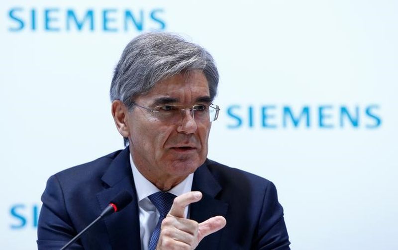 Siemens CEO Joe Kaeser gestures during the annual news conference in Munich, Germany November 10, 2016. u00e2u20acu2022 Reuters pic