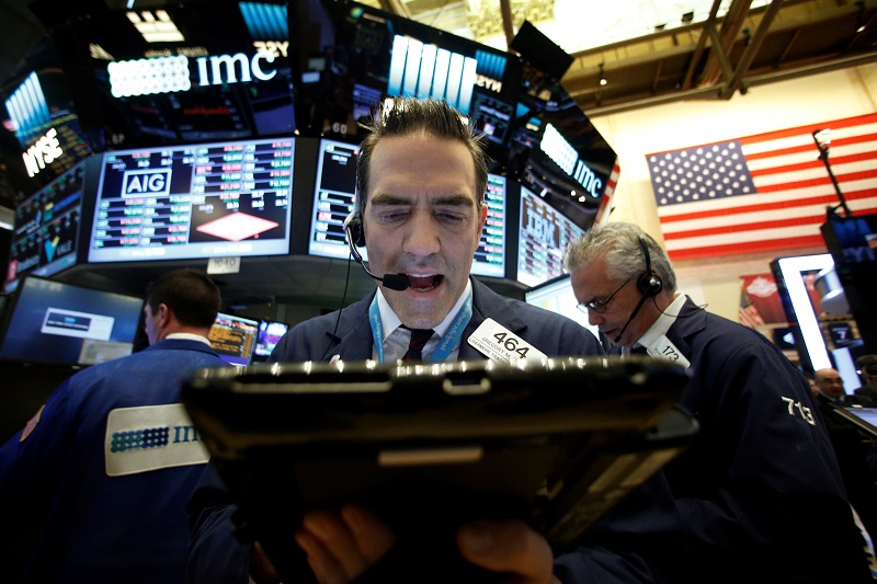 Traders work on the floor of the New York Stock Exchange in New York City November 7, 2016. u00e2u20acu201d Reuters pic