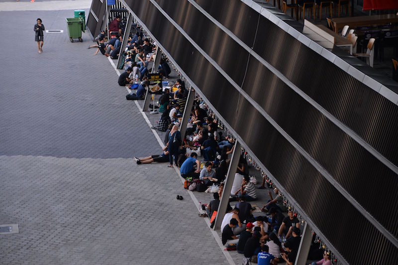 In a picture taken at 7:45am on November 25, 2016, Coldplay fans can be seen queuing up outside Kallang Wave Mall in Singapore to purchase Coldplay concert tickets. u00e2u20acu201d TODAY