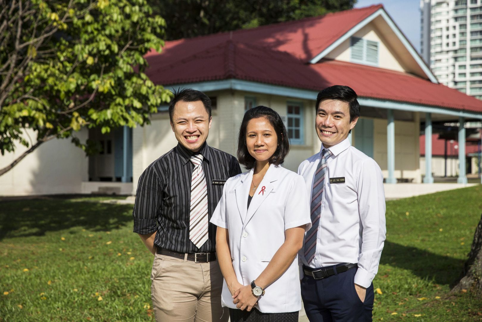 TTSH staff from the Institute of Infectious Diseases and Epidemiology, (from left) consultant Dr Wong Chen Seong, senior medical social worker Amanda Yap and associate consultant Dr Lee Tau Hong. u00e2u20acu201d Picture courtesy of Nuria Ling 