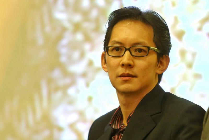 Dr Lee Hwok Aun speaks at the u00e2u20acu02dcMalaysian Capitalism, in Comparative Perspectiveu00e2u20acu2122 conference in Kuala Lumpur, November 8, 2016. u00e2u20acu2022 Picture by Saw Siow Feng