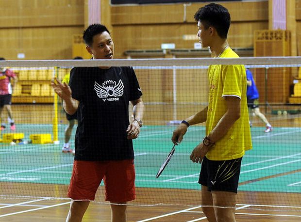 File picture shows Lee Zii Jia (right) with men's badminton coach Indra Wijaya at Stadium Juara, Bukit Kiara February 10, 2016. u00e2u20acu201d Bernama pic