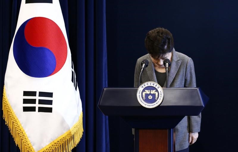 South Korean President Park Geun-Hye bows during an address to the nation, at the presidential Blue House in Seoul 29 November 2016. u00e2u20acu201d Reuters pic