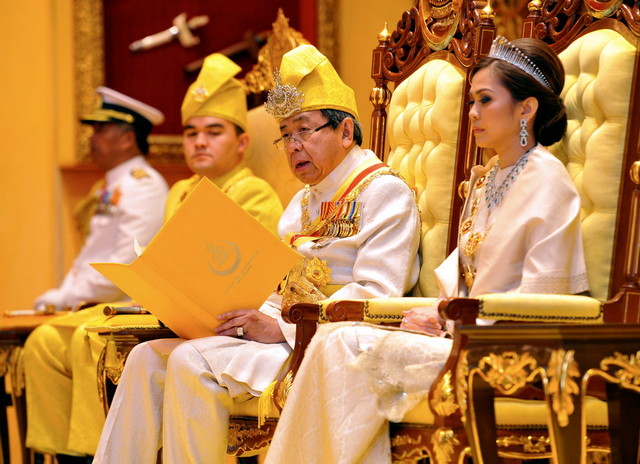 Sultan Selangor Sultan Sharafuddin Idris Shah menyampaikan titah ucapan sempena Ulang Tahun Hari Keputeraan Yang Ke-71 Sultan Selangor di Balairung Seri Istana Alam Shah hari ini.u00e2u20acu201dFoto Bernama