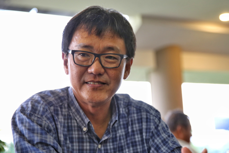 Dr Lim Teck Onn speaks to Malay Mail Online in an interview on November 15, 2016, in Petaling Jaya. — Picture by Saw Siow Feng