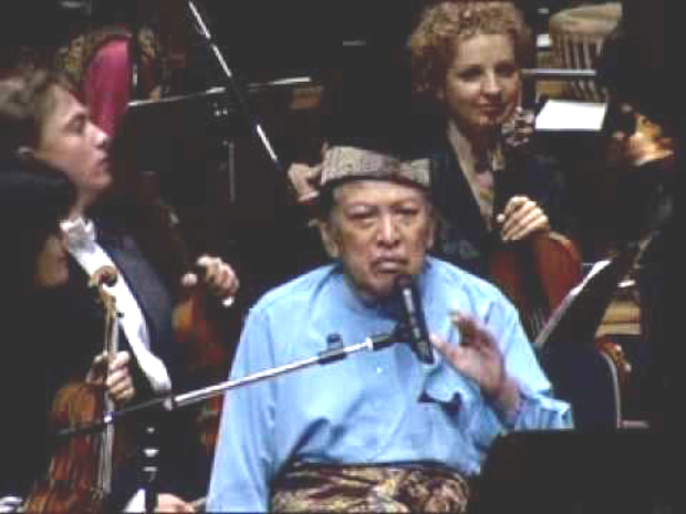 Picture courtesy of Facebook/Biduan Tan Sri Dato Dr SM Salim