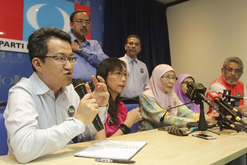 Liew Chin Tong speaks during a press conference at the PKR Headquarters in Petaling Jaya on December 27, 2016. u00e2u20acu201d Picture by Yusof Mat Isann