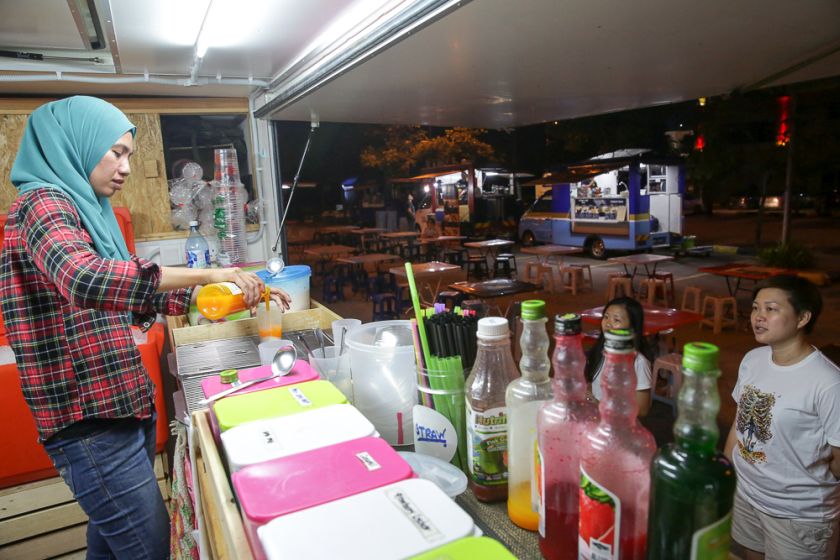 Anor Farisha said more needs to be done to help up-and-coming food truck businesses like hers. — Picture by Yusof Mat Isa