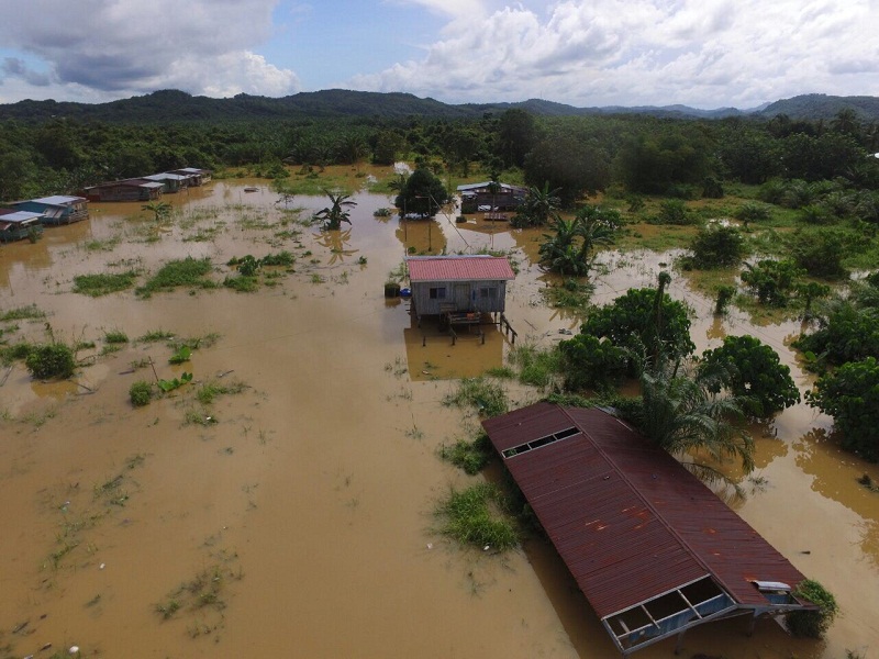 Low lying areas in Sabahu00e2u20acu2122s northern district of Pitas remain submerged although water levels are receding u00e2u20acu201d picture courtesy of Sabah Civil Defence Department