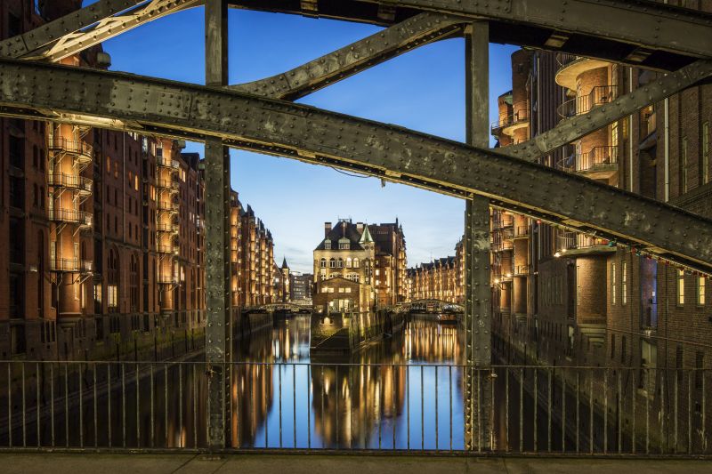 The Warehouse District in Hamburg November 24, 2016. Zaha Hadid’s meandering promenade along the Elbe recently breathed new life into the riverfront and the nearby 19th-century Warehouse District. ― Picture by Andreas Meichsner/The New York Times