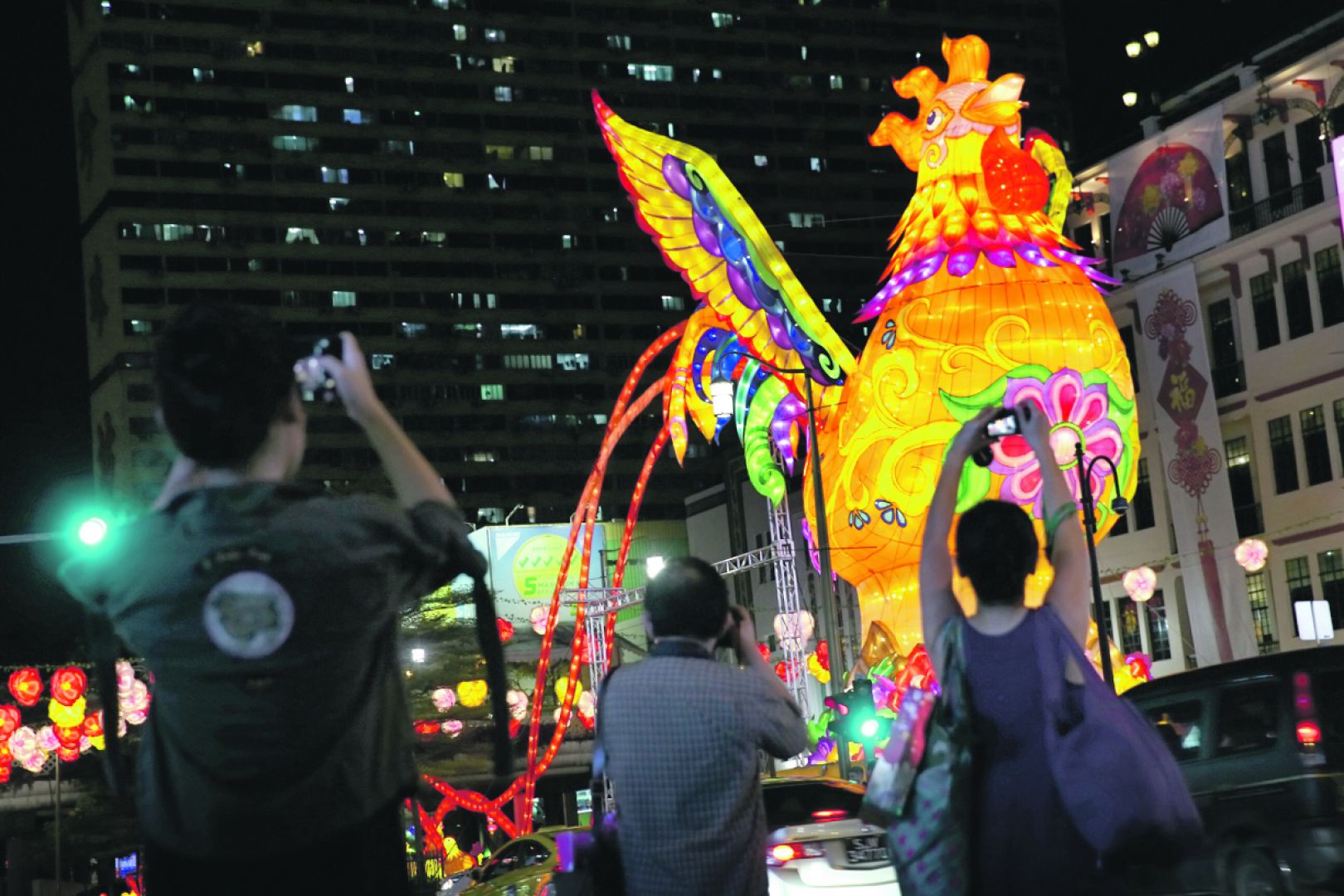 The annual Chinatown Street Light-Up for Chinese New Year featured 5,500 lanterns using environmentally friendly LED lights, January 7, 2017. u00e2u20acu201d TODAY online pic