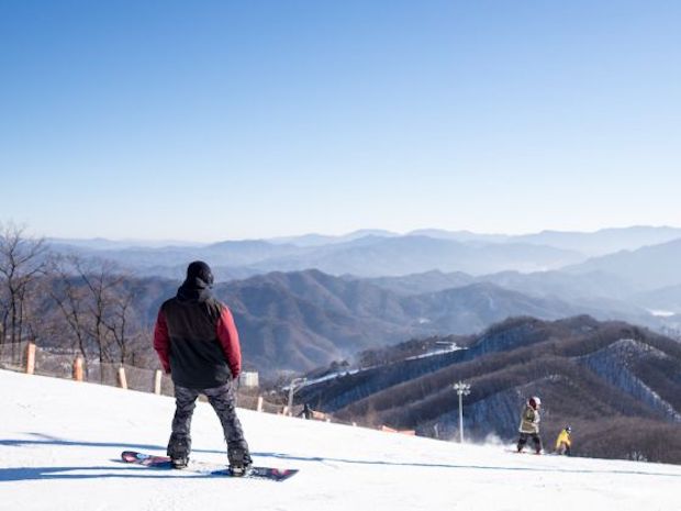 A man skiing at Phoenix Park Ski Resort in Gangwon Province. u00e2u20acu201d Picture courtesy of Hon Jing Yi/TODAY