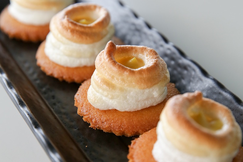 UFO tarts is unique to Sandakan where a butter cake base is topped with meringue and custard. 