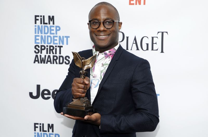 Barry Jenkins poses backstage with his Best Director award for u00e2u20acu02dcMoonlightu00e2u20acu2122 at the 2017 Film Independent Spirit Awards in Santa Monica, California, February 25, 2017. u00e2u20acu201d Reuters pic