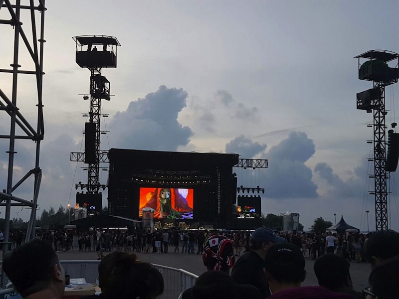 The food and beverage queues at the Guns N' Roses gig at the Changi Exhibition Centre on Saturday snaked around the Pen A and B areas. u00e2u20acu201d Picture by Calvin Chia/TODAY 