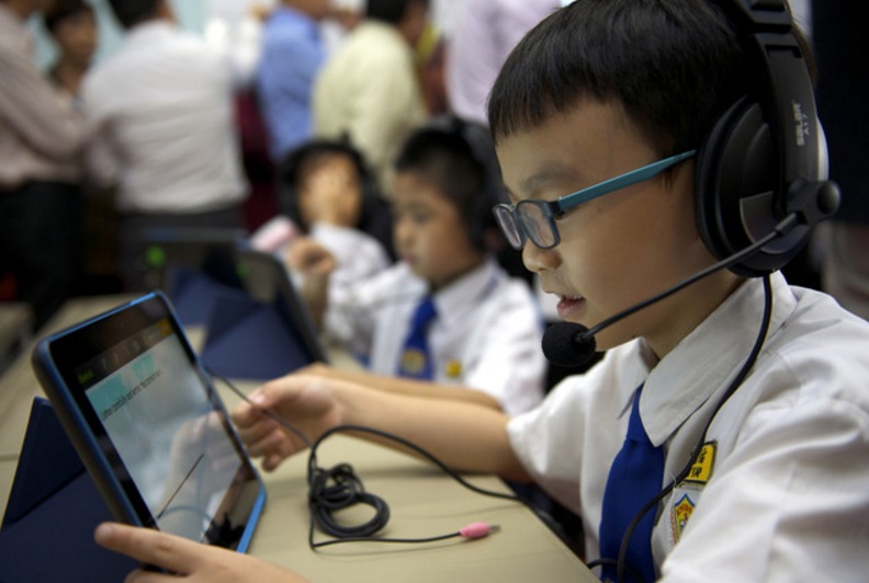 PH had in its manifesto promised to recognise the UEC which is being issued by independent Chinese schools in Malaysia. — Bernama pic