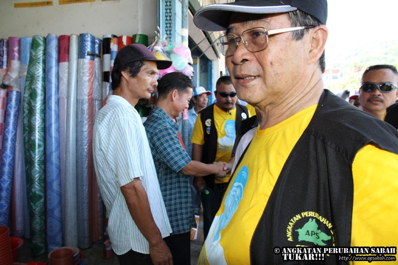 Parti Cinta Sabah president Datuk Wilfred Bumburing (right) said he is standing by the joint agreement that the forum should be inspected by a public, instead of by a select committee. u00e2u20acu201d Picture via Facebook/Angkatan Perubahan Sabah (APS)-Official page