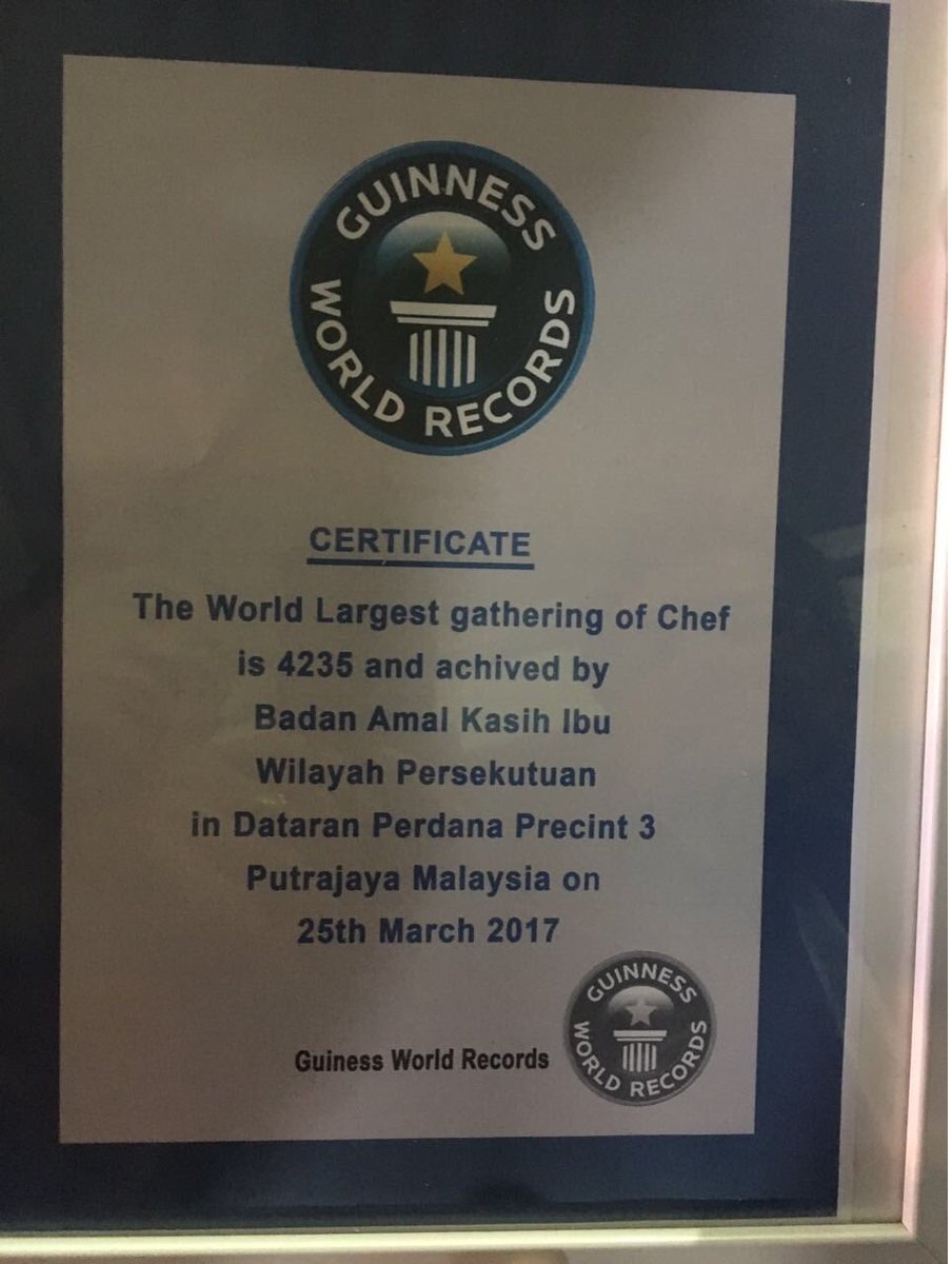 A picture of the 'Guinness World Record' certificate that was supposedly awarded to the iCHEF 2017. — Picture via of Twitter/TengkuAdnanReal