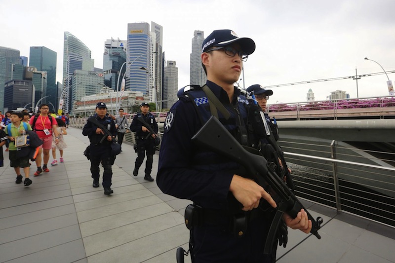 The Emergency Response teamu00e2u20acu2122s (ERT) seen patrolling at the Jubilee Bridge on 22 July 2016. u00e2u20acu201du00c2u00a0TODAY file pic