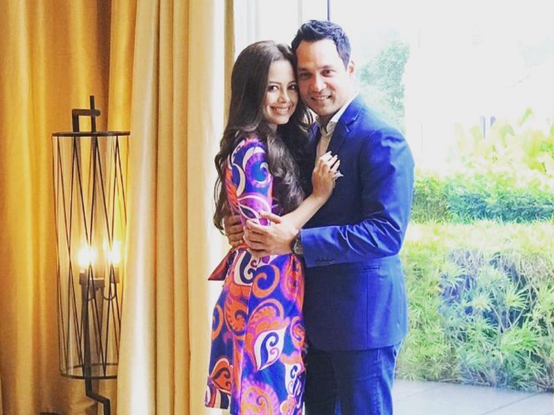 Datuk Hans Isaac bersama Aileen Gabriella Robinson bakal melangsungkan perkahwinan Julai ini. u00e2u20acu201d Foto ihsan Instagram/Hans Isaac