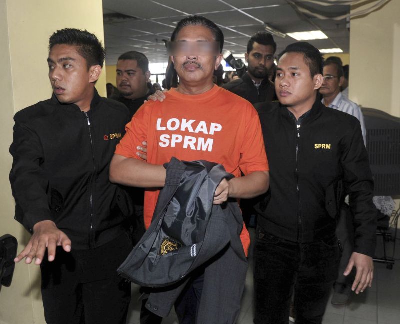A Johor exco who was involved in a property corruption and embezzlement case was released from MACC custody today. u00e2u20acu2022 Bernama pic