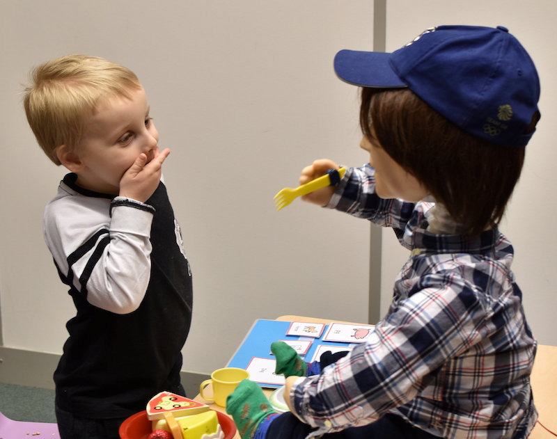 British robot helping autistic children with their social skills (VIDEO ...