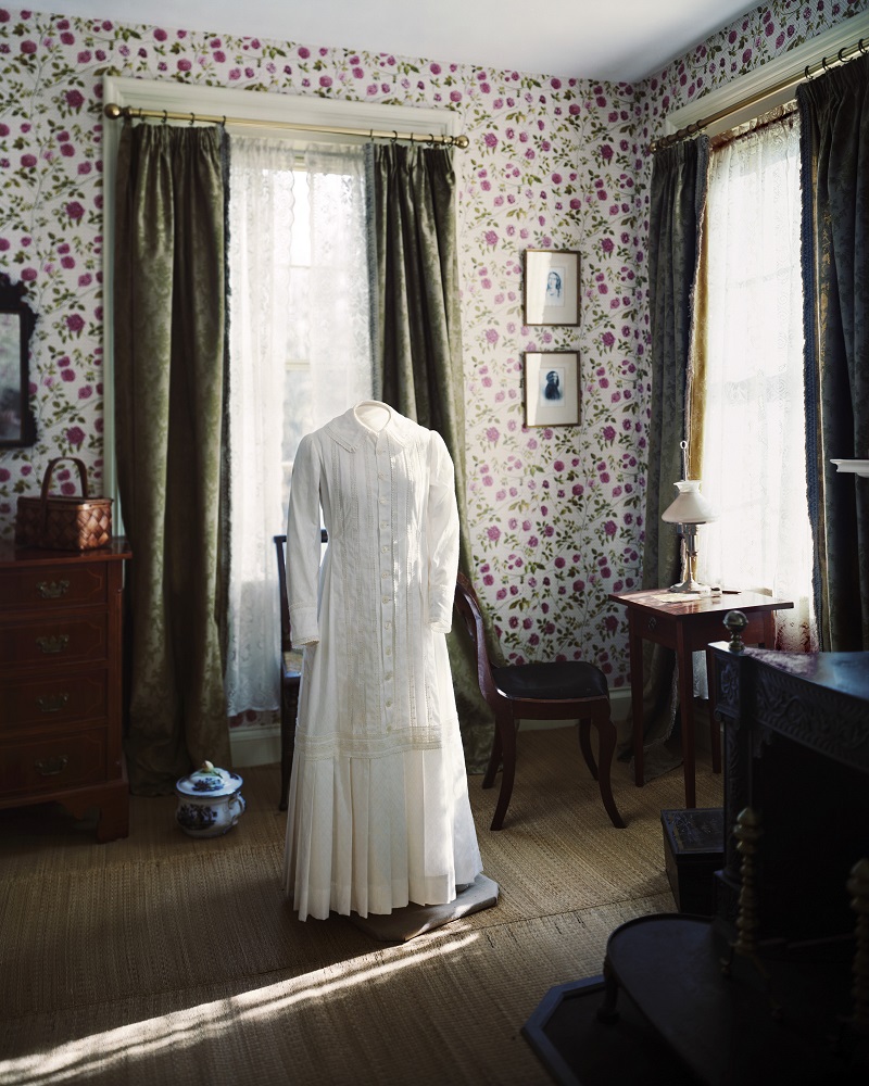 A replica of one of Emily Dickinsonu00e2u20acu2122s famous white dresses in her bedroom in the Emily Dickinson Museum in Amherst, Massachusetts April 13, 2017. u00e2u20acu201d Picture by Greg Miller for The New York Times