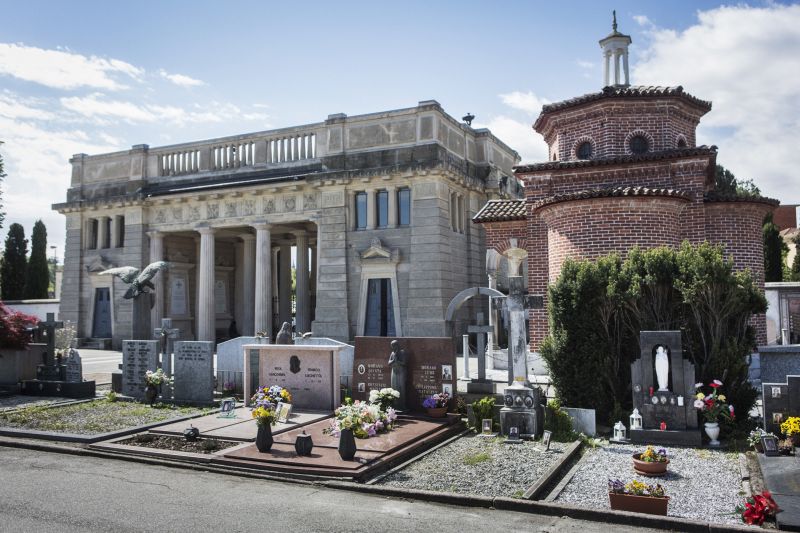 Emma Morano’s family tomb, foreground centre, with flower pots and a statue in Verbania, Italy. ― Picture by Gianni Cipriano/The New York Times