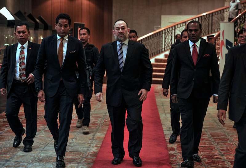 Yang di-Pertuan Agong Sultan Muhammad V (centre) flanked by Sports Minister Khairy Jamaluddin (left) and Datuk M Saravanan at the National Sports Awards ceremony in Kuala Lumpur April 26, 2017. u00e2u20acu201d Bernama pic