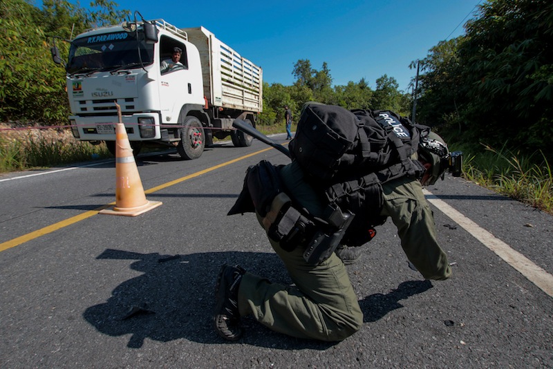 A military personnel inspects a site of an attack at the Saba Yoi district, in the troubled southern province of Songkhla, Thailand, April 20, 2017. u00e2u20acu201d Reuters pic