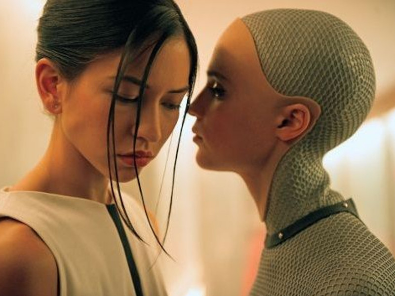 Sonoya Mizuno (left) in a scene with Alicia Vikander from u00e2u20acu02dcEx Machinau00e2u20acu2122. u00e2u20acu201d Handout via CinemaOnline