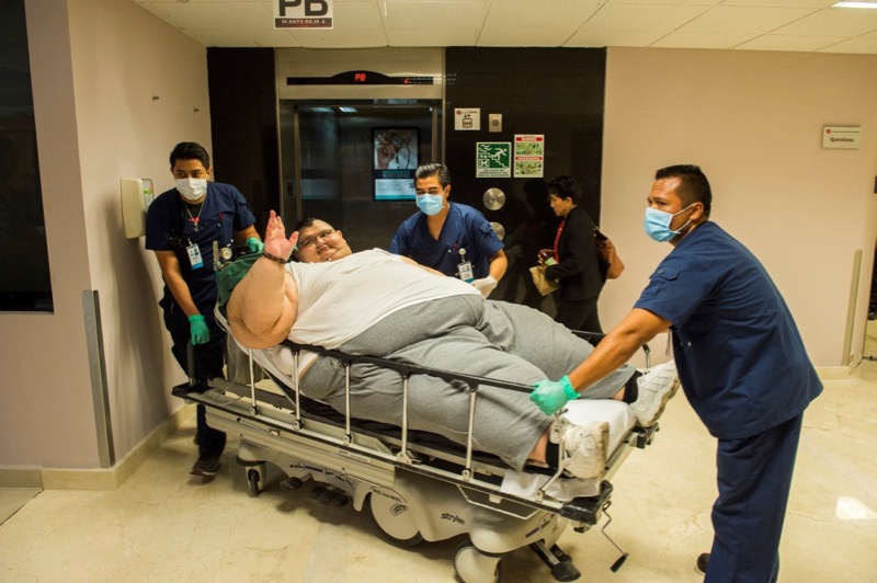 Mexican 32-year-old Juan Pedro Franco, who weighs almost 500 kilograms (1,100 pounds) arrives at the hospital in Guadalajara, Mexico on May 05, 2017. u00e2u20acu201d AFP pic
