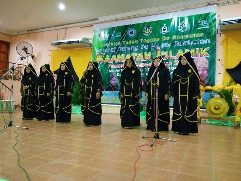 Several women are seen wearing a fully covered-up version of the traditional Kadazandusun costume during a 'Kaamatan Islamik' programme in Papar, Sabah on May 6, 2017.