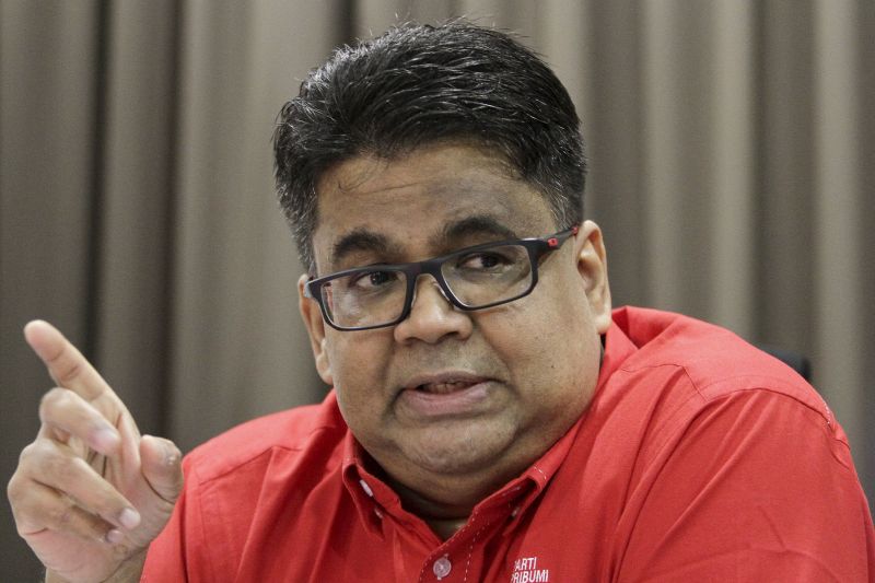 PPBM supreme council member, Datuk Rais Hussin Mohamed Ariff speaks during a press conference on the u00e2u20acu02dcWhat Malaysia Wantsu00e2u20acu2122 research in Kuala Lumpur May 10, 2017. u00e2u20acu2022 Picture by Yusof Mat Isa